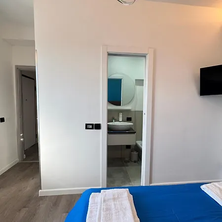 Bellavita House 2br With Private Parking In アパート ローマ
