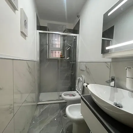 アパート Bellavita House 2br With Private Parking In *