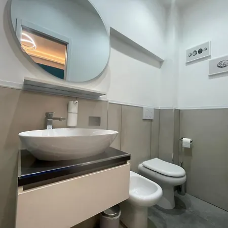 Bellavita House 2br With Private Parking In アパート ローマ